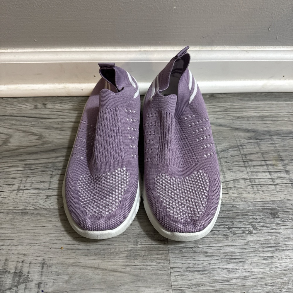 Purple & White Slip on Sneaker Shoes Women’s Size 8-8.5